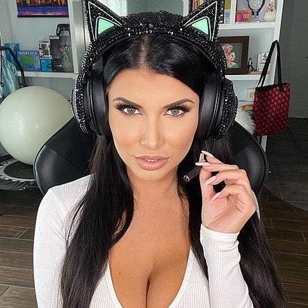 chris millis add romi rain onlyfans image