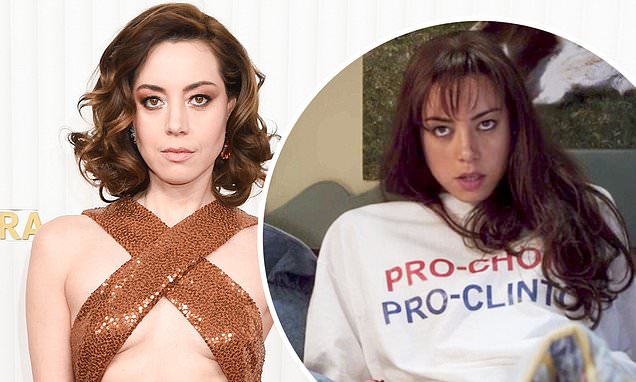 apdo mohamed add aubrey plaza the to do list masturbation scene photo