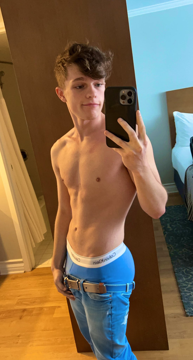 dani griffis add twinks small image