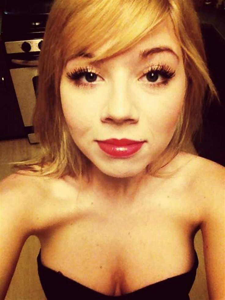 daniela barrios add naked pics of jennette mccurdy image