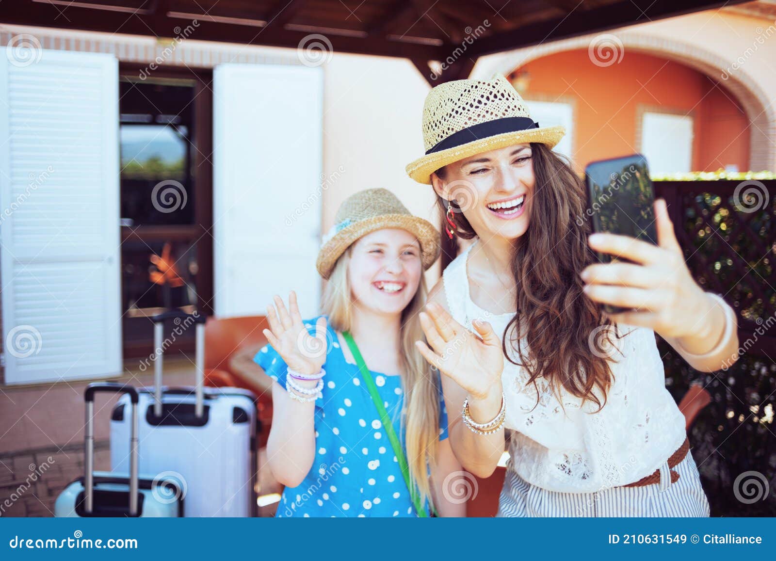 adrienne whitfield add mom and daughter on cam photo