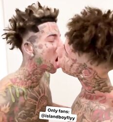 christopher rohling add island boys kissing porn photo