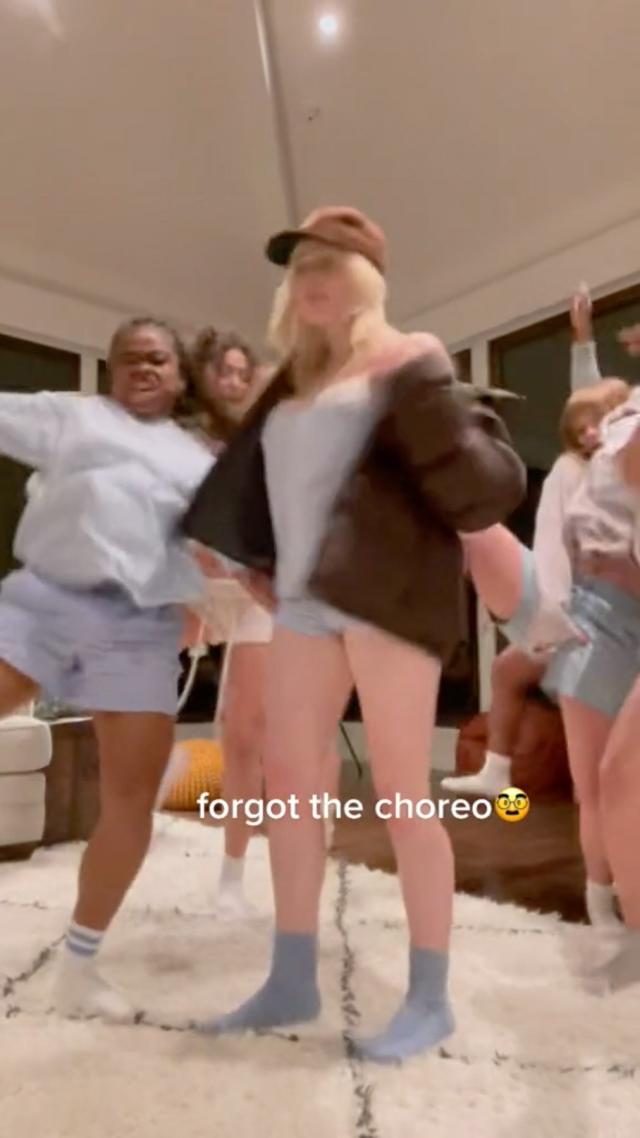 bhajji singh add billie eilish booty shorts photo