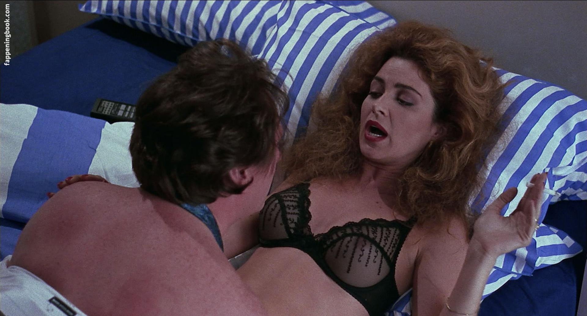 anita pampuch add annie potts nude image