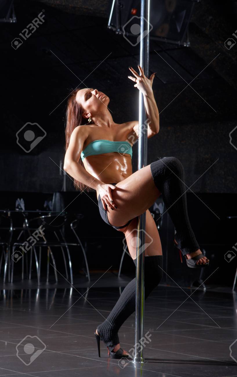 anas dapor add strip tease dancing photo