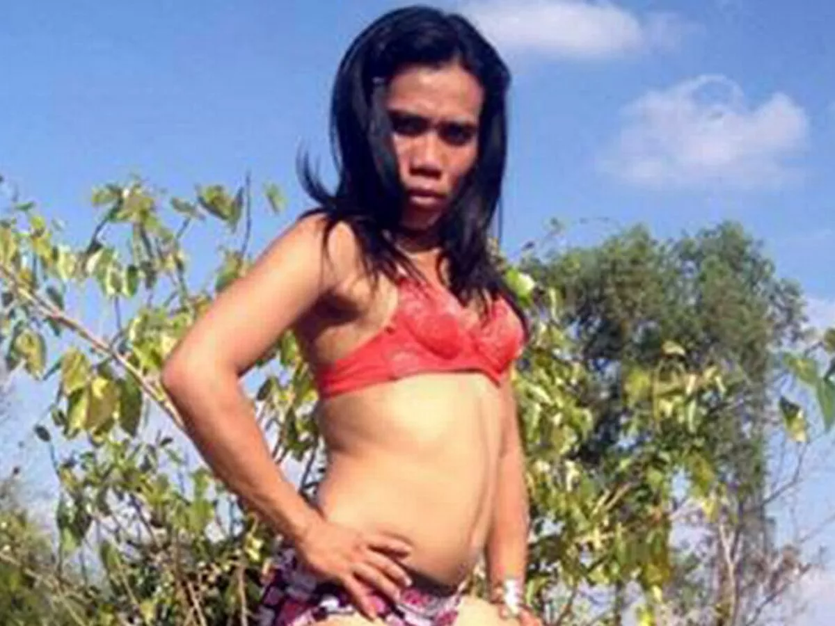 cassie ratliff add ladyboy spreading photo