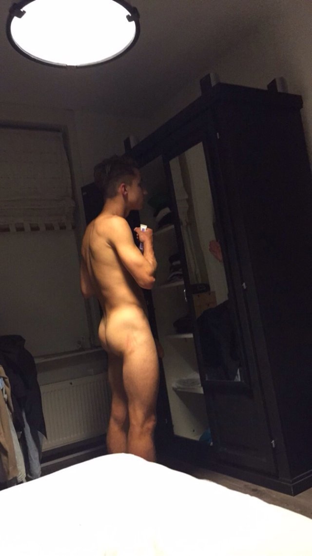 callum gower add naked straight friends photo