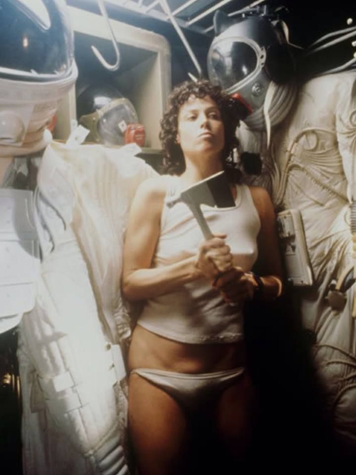 arlan reyes add sigourney weaver underwear image